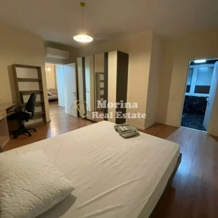 Tirane, jepet me qera apartament 2+1 Kati 6, 140 m² 1.000 € (Ring Center, Zogu Zi)