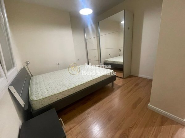 Tirane, jepet me qera apartament 2+1 Kati 6, 140 m² 1.000 € (Ring Center, Zogu Zi)