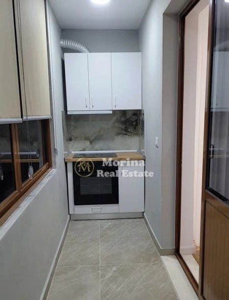 Tirane, jepet me qera apartament 2+1 Kati 3, 75 m² 950 € (Myslym Shyri)