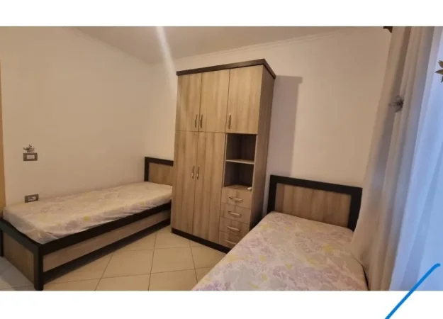 Tirane, jepet me qera apartament 2+1+Ballkon Kati 3, 58 m² 600 € (Vasil Shanto)