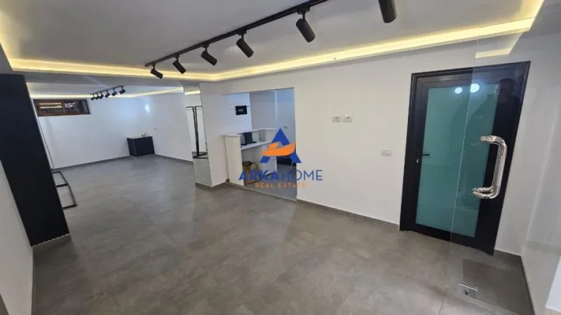 Tirane, shitet ambjent biznesi Kati 0, 50 m² 