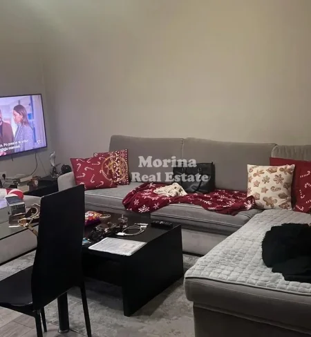 Tirane, jepet me qera apartament 1+1 Kati 4, 70 m² 500 € (Casa Italia)