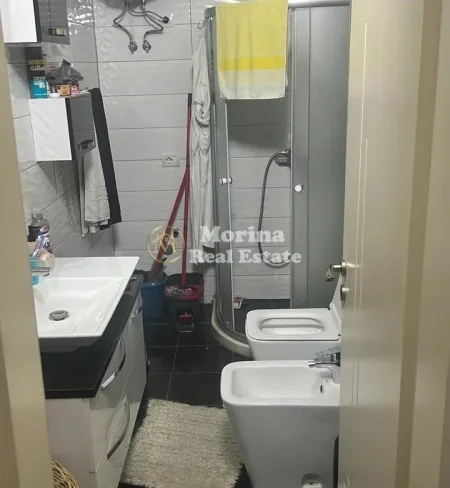 Tirane, jepet me qera apartament 1+1 Kati 4, 70 m² 500 € (Casa Italia)