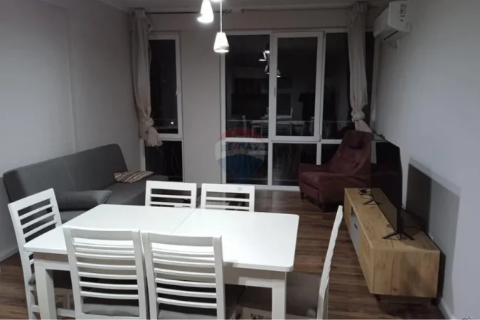 Tirane, jepet me qera apartament 2+1+Aneks+Ballkon Kati 5, 92 m² 800 € (Selvia)