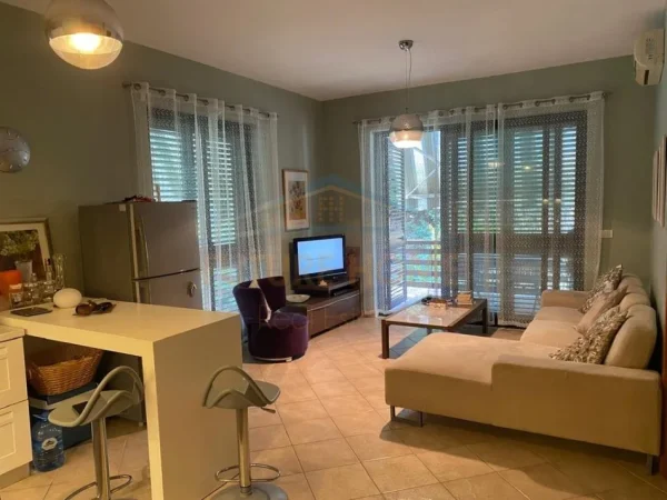 Tirane, shitet apartament 3+1 Kati 2, 140 m² 360.000 € (Qerret , Kavaje)