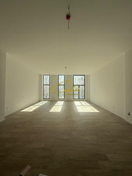 Tirane, jepet me qera ambjent biznesi Kati 2, 80 m² 1.600 € (RRUGA E KAVAJES)