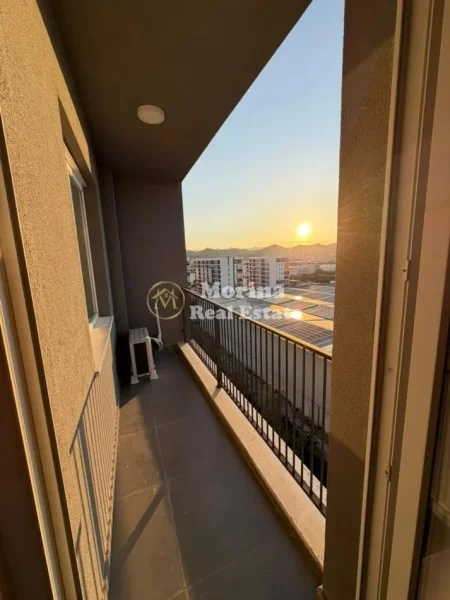 Tirane, jepet me qera apartament 1+1 Kati 8, 65 m² 400 € (Univers City)