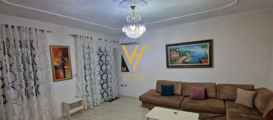 Tirane, jepet me qera apartament 2+1+Ballkon Kati 2, 112 m² 770 € (MYSLYM SHYRI)