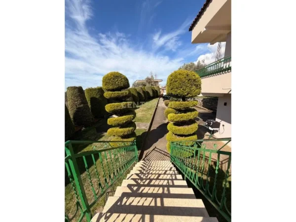 Tirane, shitet Vile 3+1+Aneks+Ballkon Kati 2, 113 m² 380.000 € 