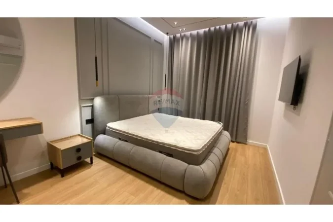Tirane, jepet me qera apartament 1+1 Kati 1, 700 € 