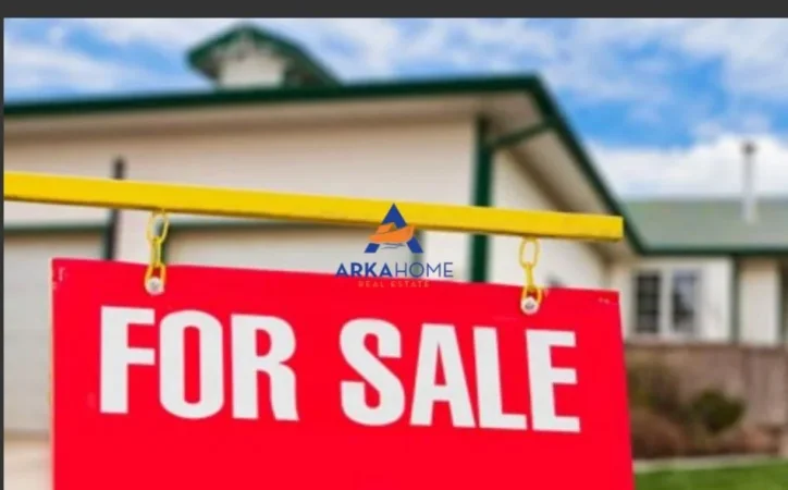 Tirane, shitet magazine Kati -1, 300 m² 600.000 € 