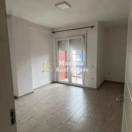 Tirane, jepet me qera apartament 1+1 Kati 4, 65 m² 400 € (5 Maji)