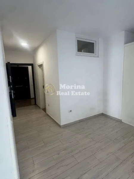 Tirane, jepet me qera apartament 1+1 Kati 4, 65 m² 400 € (5 Maji)