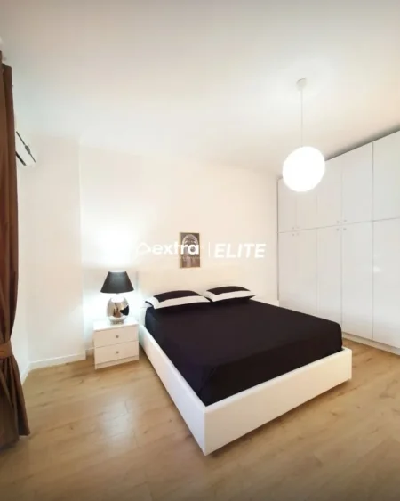 Tirane, jepet me qera apartament 2+1+Ballkon , 105 m² Rruga Kosovareve
