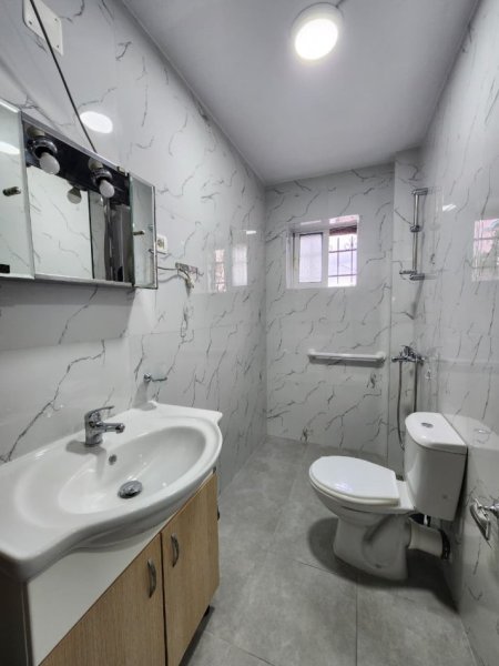 🏠 Jepet me Qera: Apt. 1+1 ( 📍Stadiumi Dinamo ) 5 min nga Blloku 🔥 Super zone / 100% e re ✨️ 55,000 / Muaji 💶