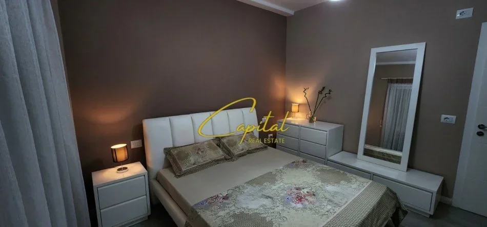 Tirane, jepet me qera apartament 1+1 Kati 3, 78 m² 850 € (MYSLYM SHYRI)