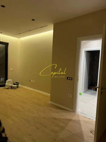 Tirane, jepet me qera apartament 1+1 Kati 2, 64 m² 450 € (ASTIR)