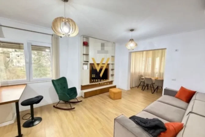 Tirane, jepet me qera apartament 2+1+Ballkon Kati 2, 90 m² 700 € (KOPSHTI BOTANIK)