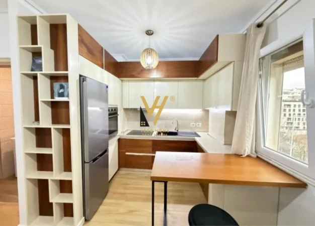 Tirane, jepet me qera apartament 2+1+Ballkon Kati 2, 90 m² 700 € (KOPSHTI BOTANIK)
