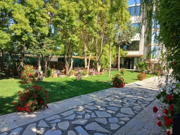 Divjake, shes hotel Kati 4, 1.500 m² 900.000 € (Divjake)