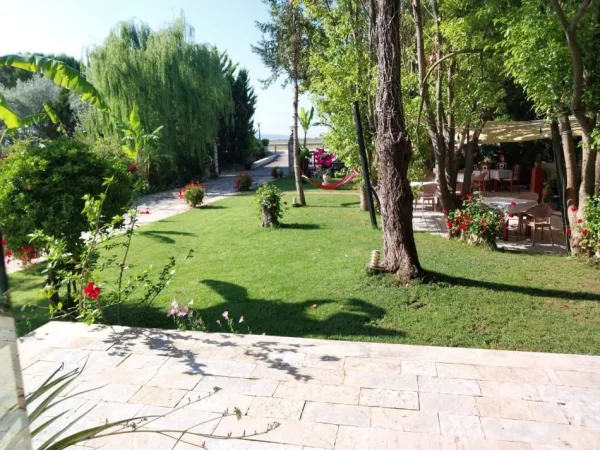 Divjake, shes hotel Kati 4, 1.500 m² 900.000 € (Divjake)