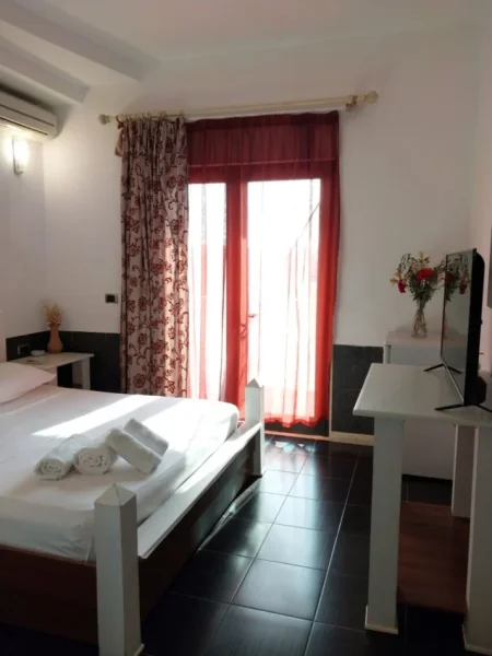 Divjake, shes hotel Kati 4, 1.500 m² 900.000 € (Divjake)