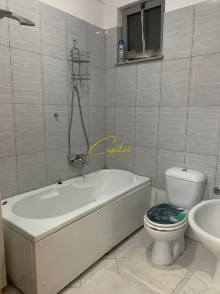 Tirane, jepet me qera apartament 2+1 Kati 5, 100 m² 500 € (ASTIR)