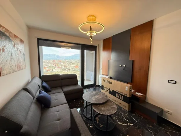 Tirane, jepet me qera apartament 1+1 Kati 8, 550 € 