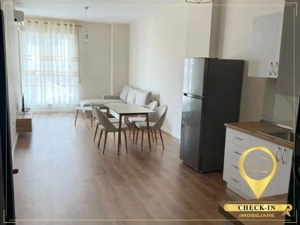 Tirane, jepet me qera apartament 1+1+Aneks+Ballkon Kati 3, 72 m² 570 € (Rruga 5 Maji)