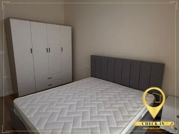 Tirane, jepet me qera apartament 1+1+Aneks+Ballkon Kati 3, 72 m² 570 € (Rruga 5 Maji)
