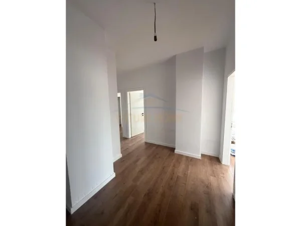 Tirane, shitet apartament 3+1+Verande Kati 7, 125 m² 210.000 € (Unaza e Re)
