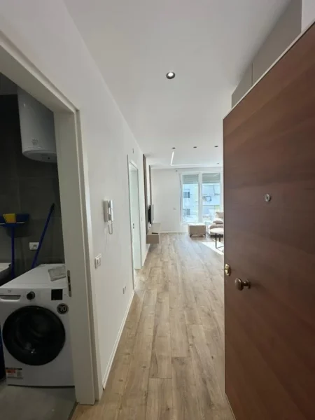 Tirane, jepet me qera apartament 1+1 Kati 3, 65 m² 600 € 