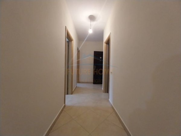 Shqiperi, jepet me qera apartament 2+1 Kati 4, 76 m² 400 € (don bosko)