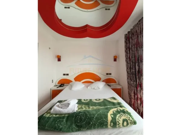 Tirane, shitet hotel Kati 0, 2.400 m² 900.000 € (Vaqarr)