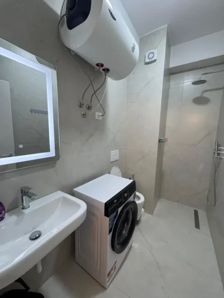 Tirane, jepet me qera apartament 1+1+Ballkon Kati 6, 400 € (Rr. Pasho Hysa)