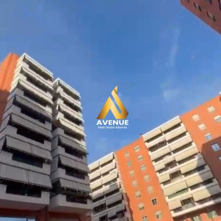 Tirane, jepet me qera ambjent biznesi Kati 3, 250 m² 2.500 € (Deliorgji)