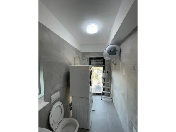 Tirane, jepet me qera apartament 2+1 Kati 2, 99 m² 800 € (Kodra e Diellit)