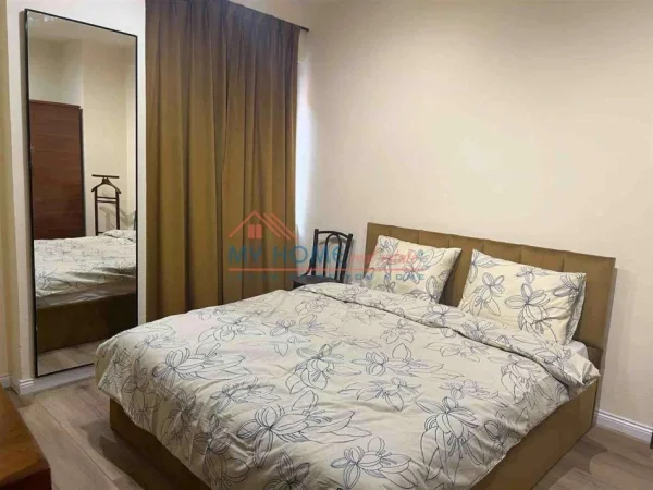 Tirane, jepet me qera apartament 2+1+Ballkon Kati 2, 100 m² 700 € (Rruga Hoxha Tahsim)