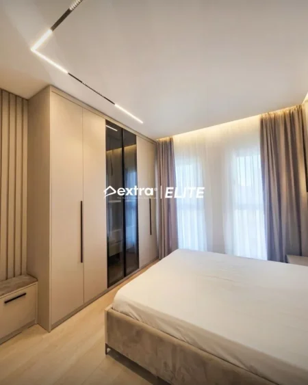 Tirane, jepet me qera apartament 2+1 Kati 8, 100 m² 1.000 € (Kompleksi aura)