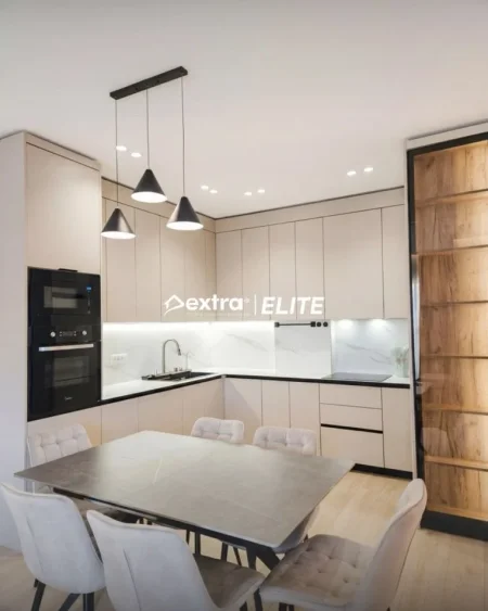 Tirane, jepet me qera apartament 2+1 Kati 8, 100 m² 1.000 € (Kompleksi aura)