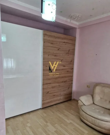 Tirane, jepet me qera apartament 2+1+Ballkon Kati 5, 106 m² 770 € (STADIUMI DINAMO)