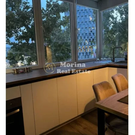 Tirane, jepet me qera apartament 3+1 Kati 2, 70 m² 1.500 € (Toptani)