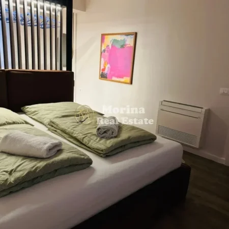 Tirane, jepet me qera apartament 3+1 Kati 2, 70 m² 1.500 € (Toptani)