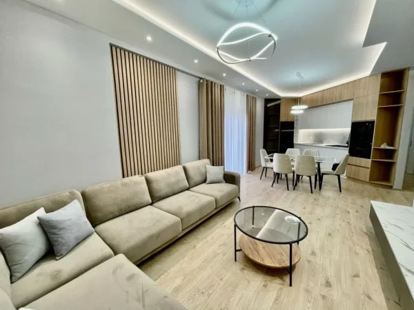 Tirane, jap me qera apartament 2+1 Kati 4, 106 m² 1.500 € (Qender)