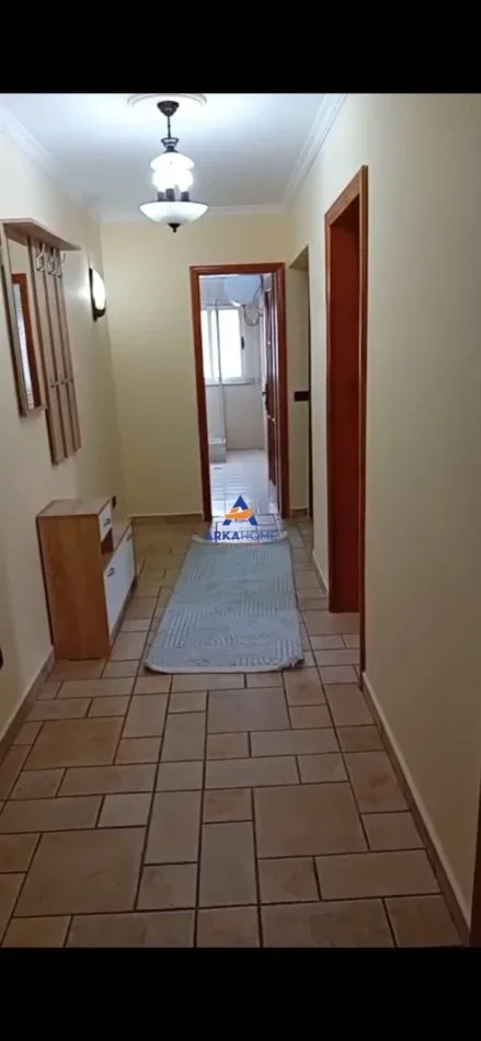 Tirane, jepet me qera apartament 3+1+Ballkon Kati 3, 85 m² 625 € 