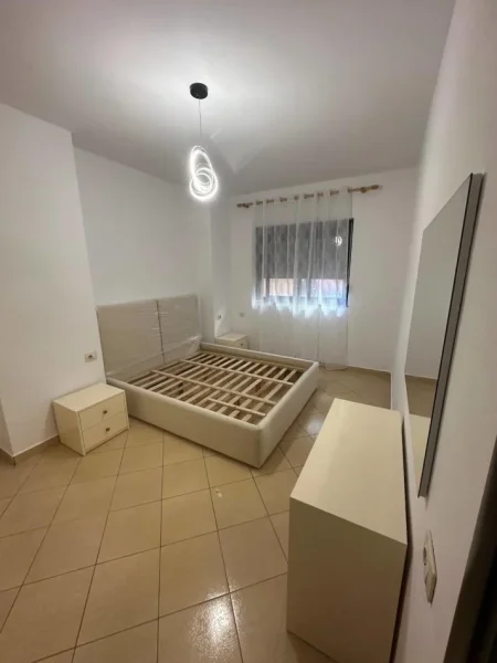 Tirane, jepet me qera apartament 2+1 Kati 3, 75 m² 450 € (ASTIR)