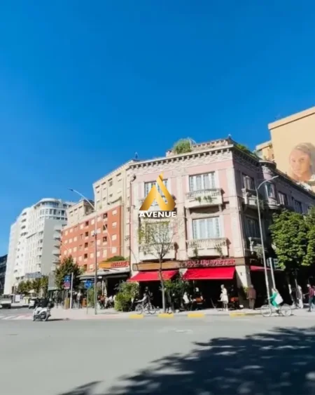 Tirane, shitet garazh | post parkimi Kati -2, 14 m² 40.000 € (RRUGA E BARRIKADAVE)