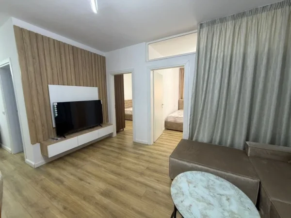 Tirane, jepet me qera apartament 2+1+Ballkon Kati 2, 79 m² 500 € (Apartament 2+1 Per Qera Astir I Sapomobiluar)