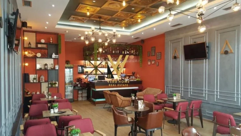 Tirane, shitet ambjent biznesi Kati 0, 61 m² 125.000 € (FRESKU)