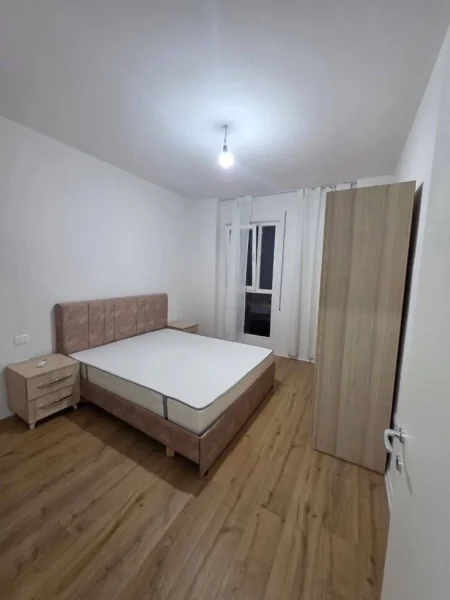Tirane, jepet me qera apartament 2+1 Kati 4, 100 m² 600 € (Don Bosko)